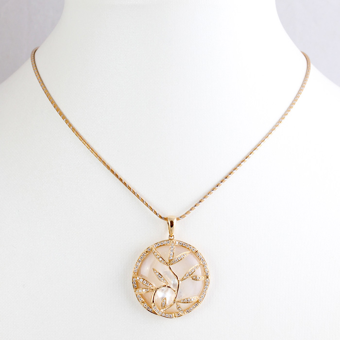 Necklace & Pendants