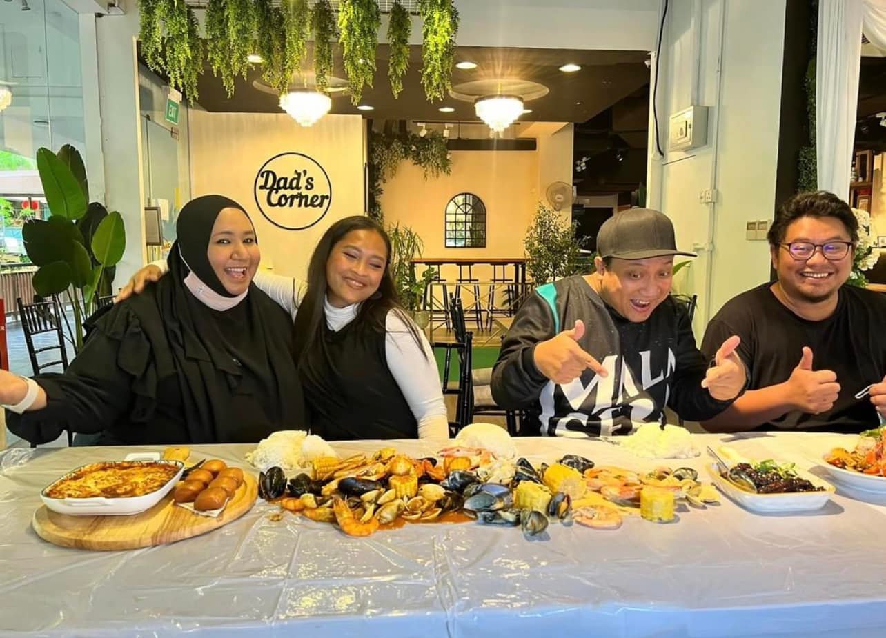 Dad's Corner Civil Service Club Bukit Batok