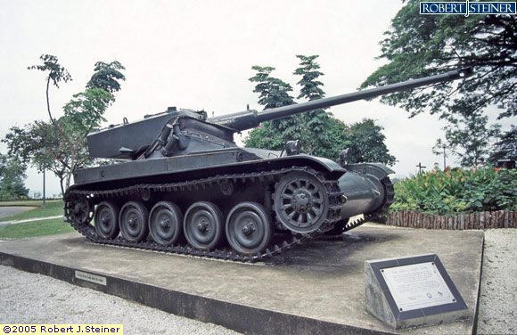 Kent Ridge Park, Another Tank!!