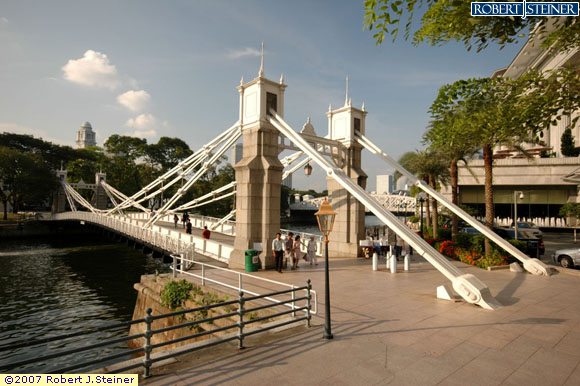 Cavenagh Bridge-closeup2